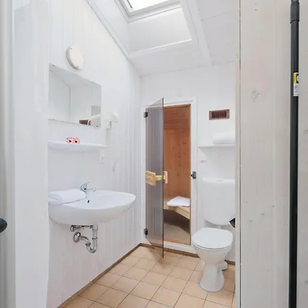 Schmugglerstieg 4 - Dorf 6 Holiday home Priwall